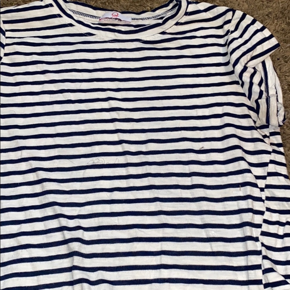striped cropped tee